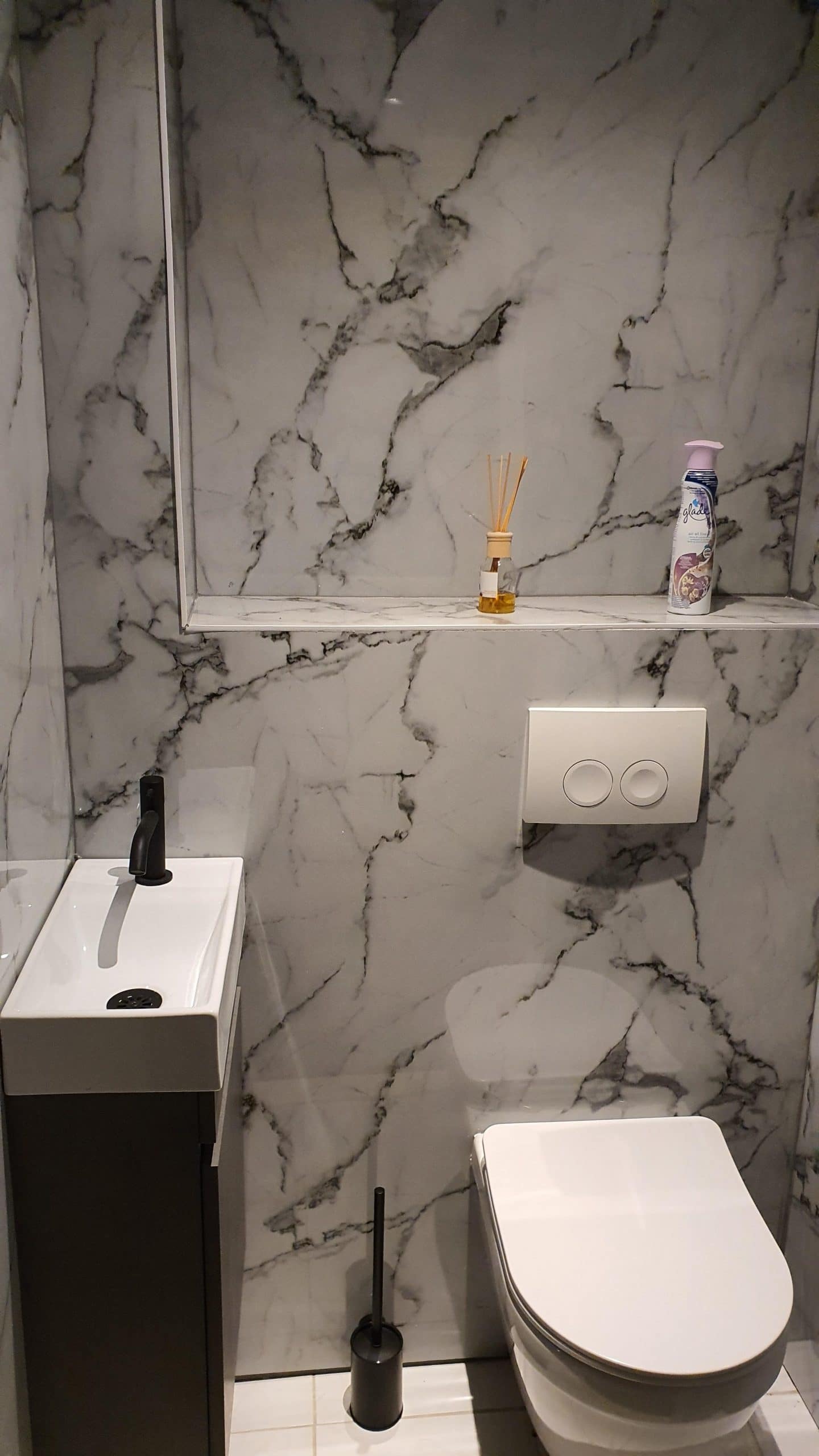 Marmeren Wand Toilet