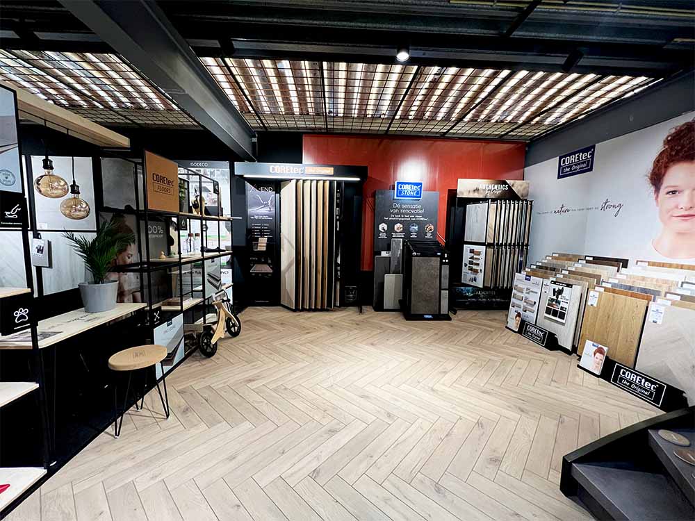 Showroom-Ridderkerk-trap-en-vloer.jpg
