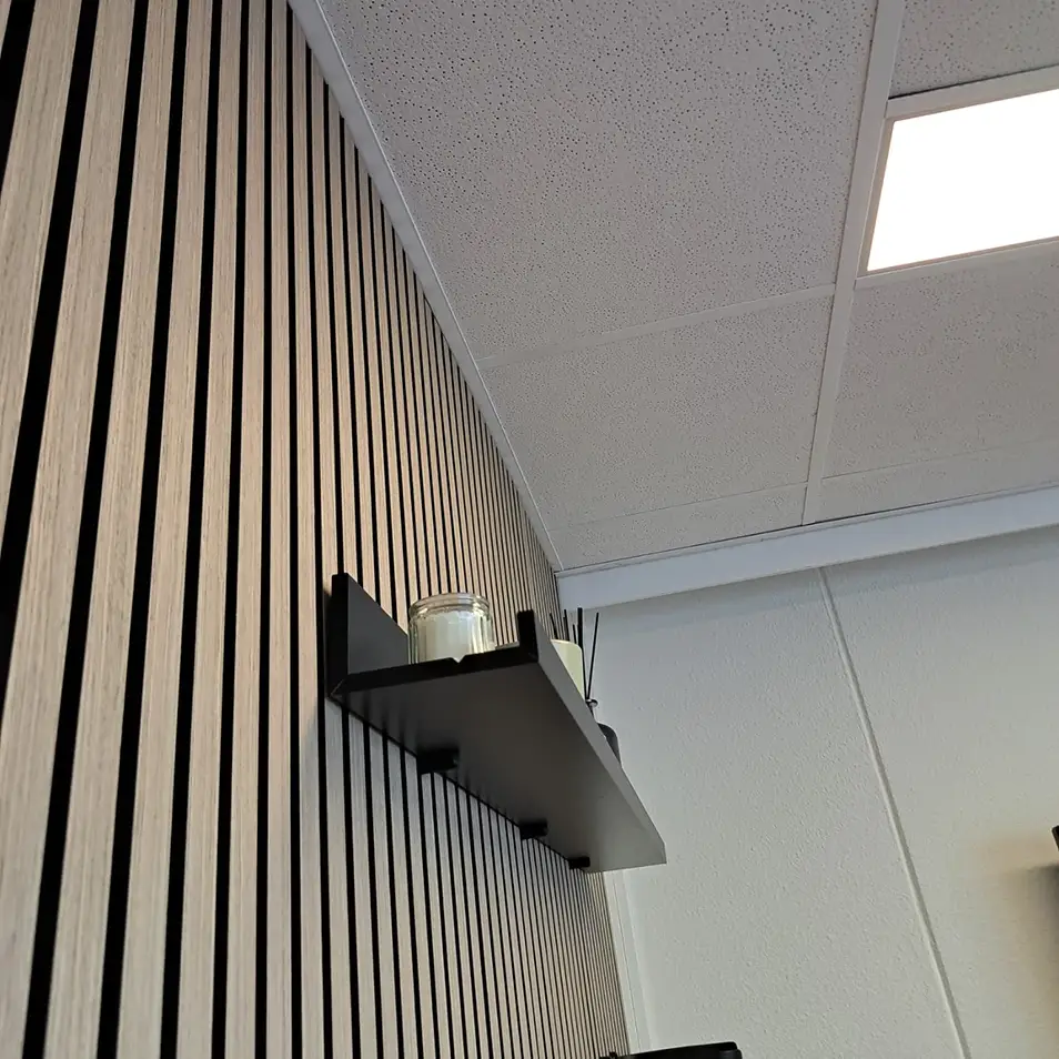 Aku WallClip Wandplank Groot Zwart tweede afbeelding