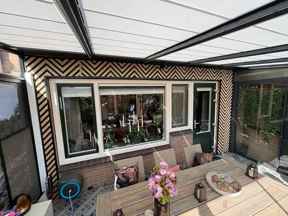 Akoestische panelen hout visgraat naturel eiken veranda